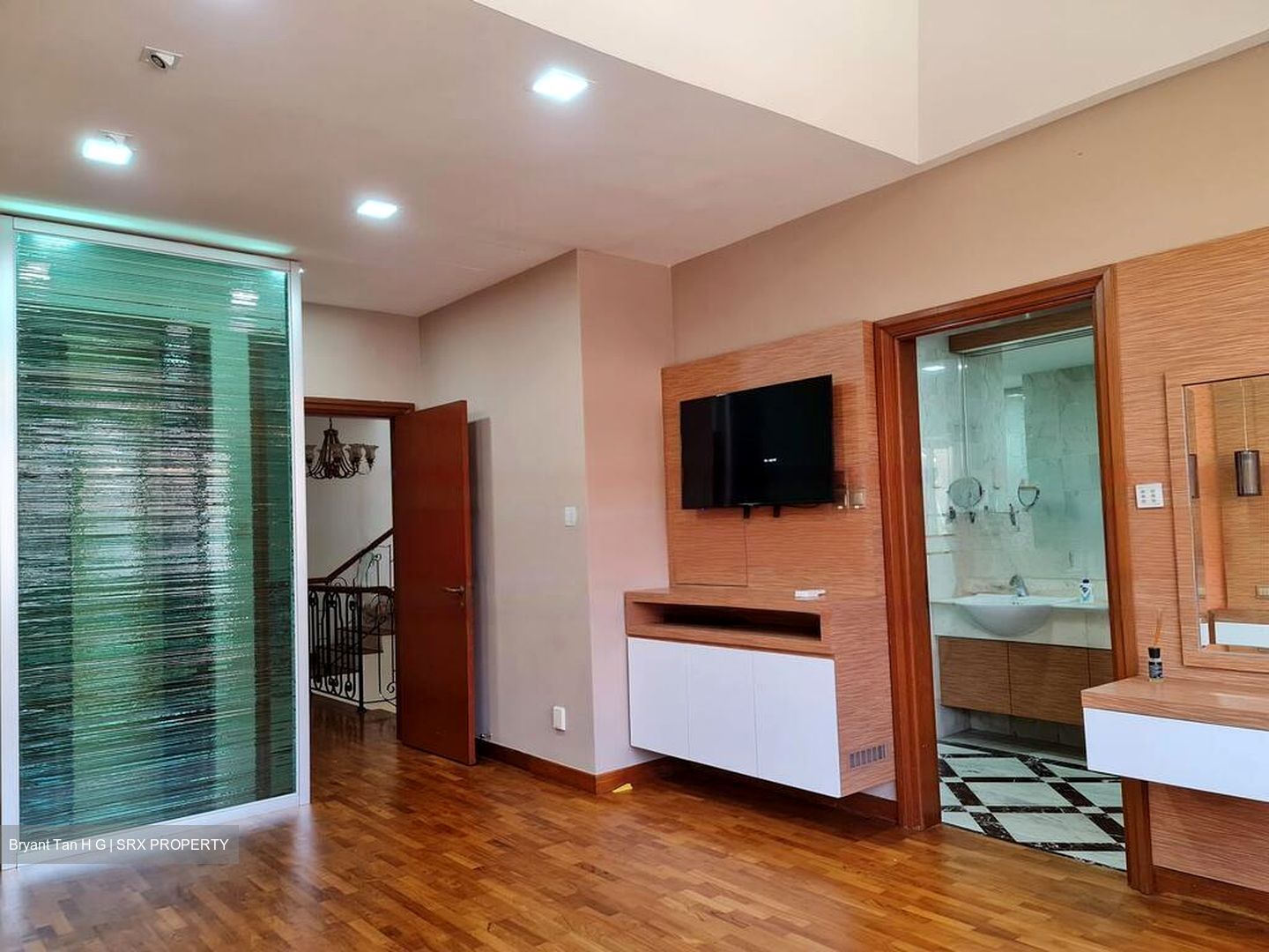 Jalan Sinar Bulan (D17), Terrace #485743801